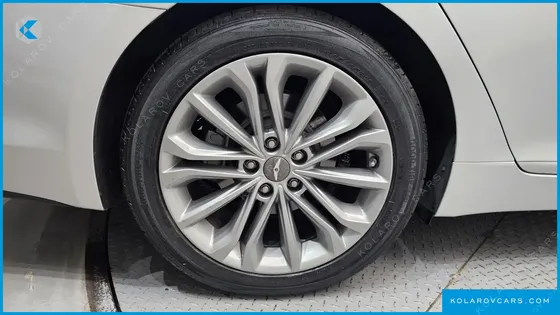 HYUNDAI GENESIS G330 PREMIUM AWD