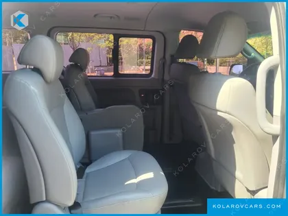 HYUNDAI STAREX 11-SEATER WAGON