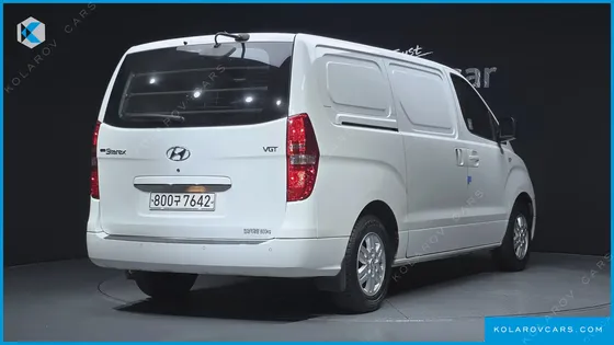 HYUNDAI STAREX 3-SEATER VAN