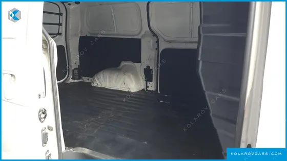 HYUNDAI STAREX 3-SEATER VAN