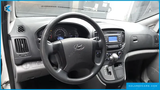 HYUNDAI STAREX 3-SEATER VAN