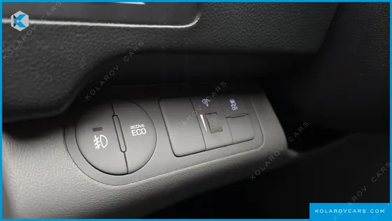 HYUNDAI STAREX 3-SEATER VAN