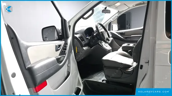 HYUNDAI STAREX 12-SEATER WAGON