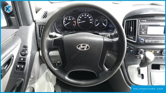 HYUNDAI STAREX 12-SEATER WAGON