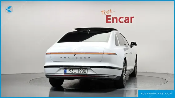 HYUNDAI GRANDEUR 2,5 GASOLINE 2WD