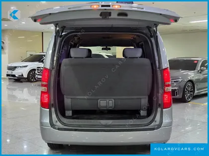 HYUNDAI STAREX 4WD 12-SEATER WAGON