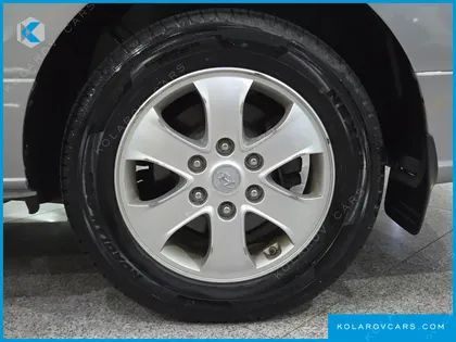 HYUNDAI STAREX 4WD 12-SEATER WAGON
