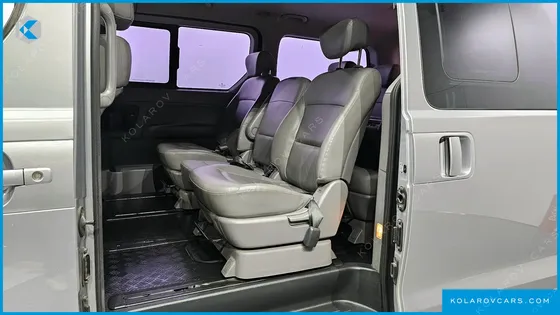 HYUNDAI STAREX 12-SEATER WAGON