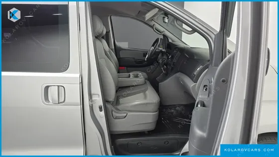 HYUNDAI STAREX 12-SEATER WAGON