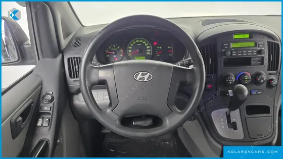 HYUNDAI STAREX 12-SEATER WAGON
