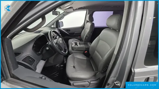 HYUNDAI STAREX 12-SEATER WAGON