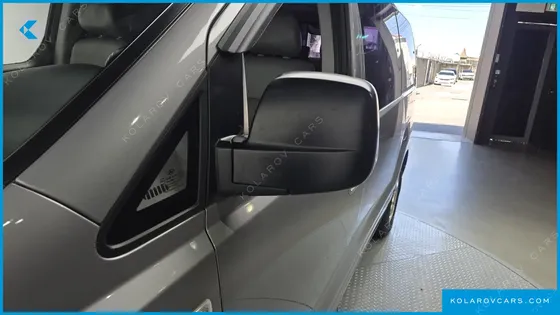 HYUNDAI STAREX 12-SEATER WAGON