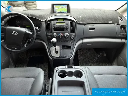 HYUNDAI STAREX 12-SEATER WAGON