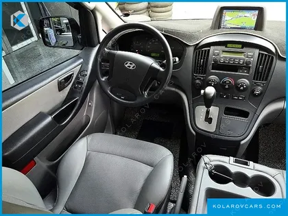HYUNDAI STAREX 12-SEATER WAGON