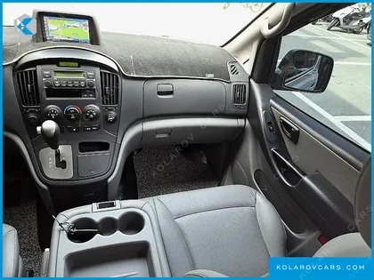 HYUNDAI STAREX 12-SEATER WAGON