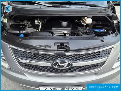 HYUNDAI STAREX 12-SEATER WAGON