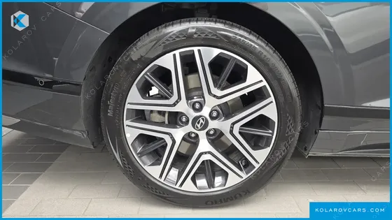 HYUNDAI GRANDEUR 3,5 GASOLINE 4WD