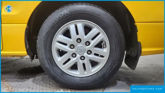 HYUNDAI STAREX 12-SEATER WAGON
