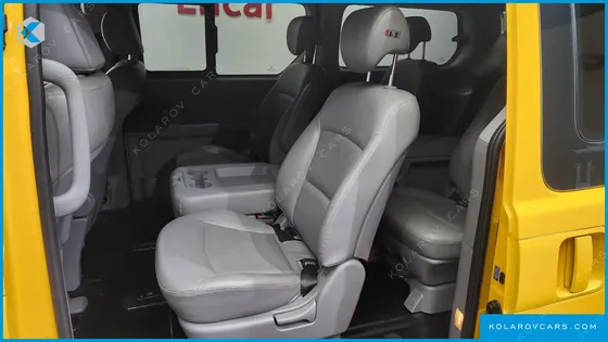 HYUNDAI STAREX 12-SEATER WAGON