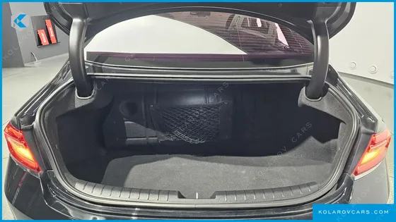 HYUNDAI GRANDEUR 3.0 LPI MODERN (RENTAL CAR)