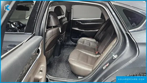 HYUNDAI GRANDEUR 2.4 PREMIUM