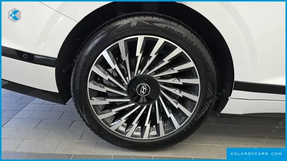 HYUNDAI GRANDEUR 2,5 GASOLINE 2WD