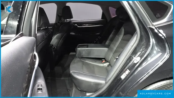 HYUNDAI GRANDEUR 3.0 LPI MODERN (RENTAL CAR)