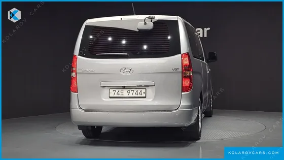 HYUNDAI STAREX 12-SEATER WAGON
