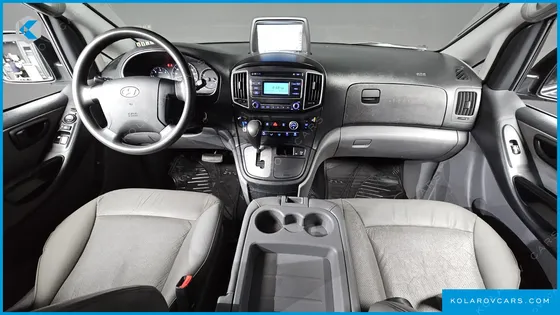 HYUNDAI STAREX 12-SEATER WAGON