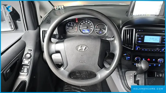 HYUNDAI STAREX 12-SEATER WAGON