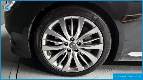 HYUNDAI GENESIS G330 PREMIUM AWD