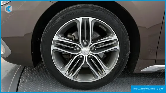 HYUNDAI GRANDEUR 2.4 PREMIUM