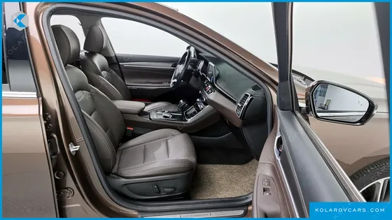 HYUNDAI GRANDEUR 2.4 PREMIUM