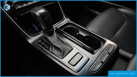 HYUNDAI GRANDEUR 2.4 MODERN BASIC (RENTAL CAR)