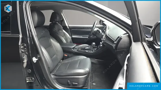 HYUNDAI GRANDEUR 2.4 MODERN BASIC (RENTAL CAR)