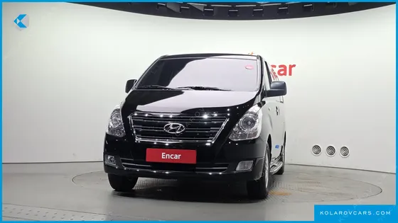 HYUNDAI STAREX 5-SEATER VAN