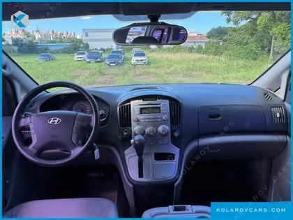 HYUNDAI STAREX 12-SEATER LPI WAGON