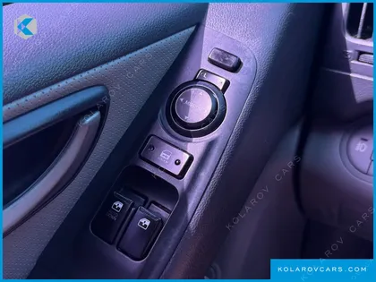 HYUNDAI STAREX 12-SEATER LPI WAGON