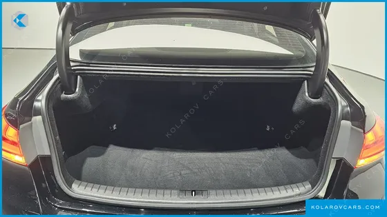 HYUNDAI GENESIS G330 MODERN AWD