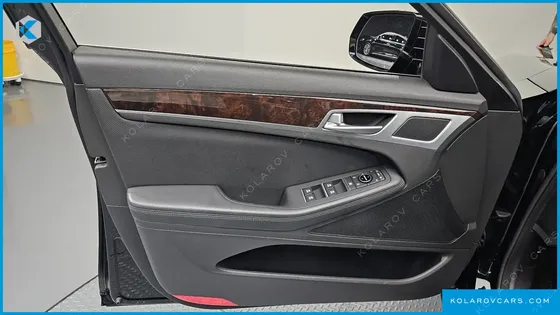 HYUNDAI GENESIS G330 MODERN AWD
