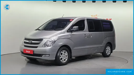 HYUNDAI STAREX 5-SEATER VAN
