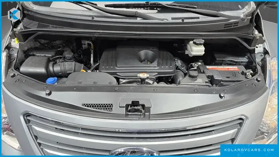 HYUNDAI STAREX 3-SEATER VAN