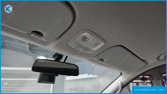 HYUNDAI STAREX 3-SEATER VAN