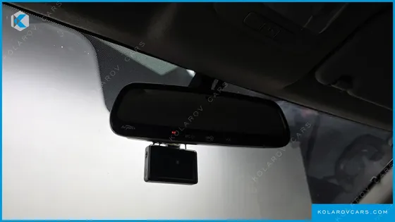 HYUNDAI STAREX 5-SEATER VAN