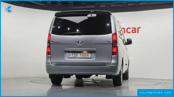 HYUNDAI STAREX 12-SEATER WAGON