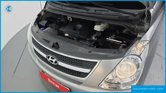 HYUNDAI STAREX 12-SEATER WAGON
