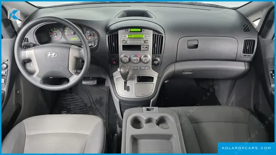 HYUNDAI STAREX 12-SEATER WAGON