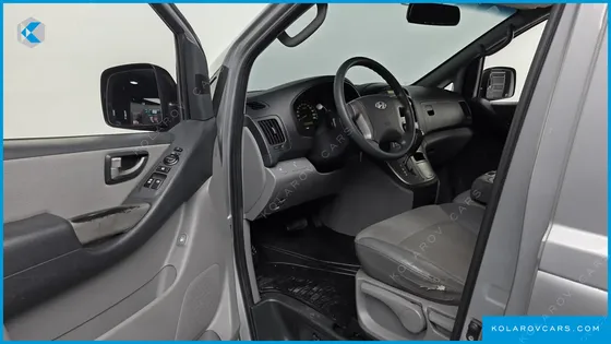 HYUNDAI STAREX 12-SEATER WAGON