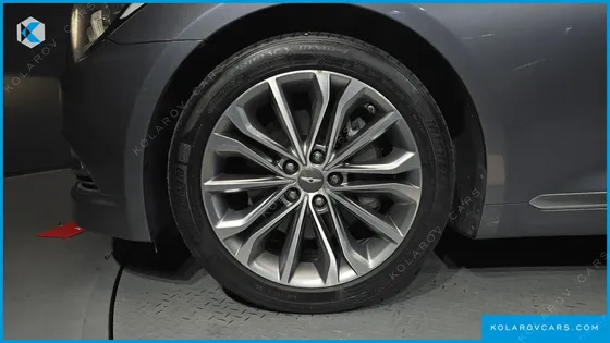 HYUNDAI GENESIS G330 MODERN AWD