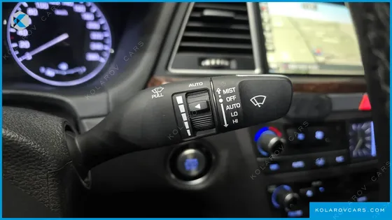 HYUNDAI GENESIS G330 MODERN AWD